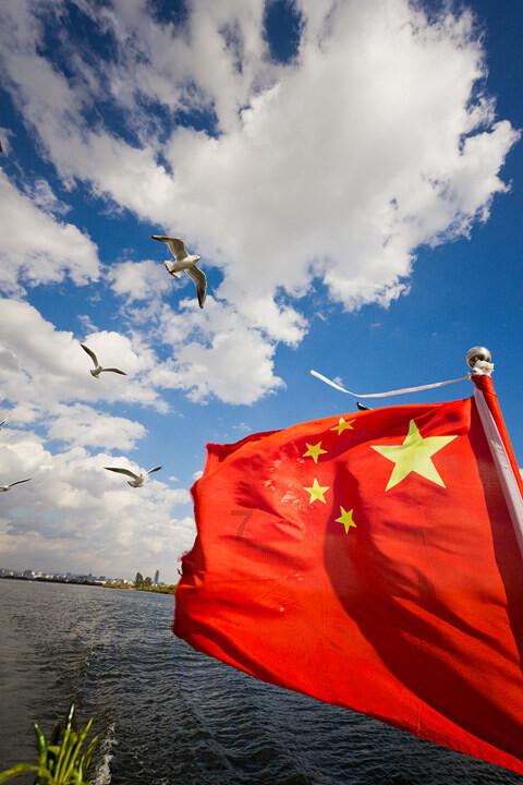 俄军紧盯哈尔科夫，攻坚战前兆？乌总司令预判大战，调集大军备战