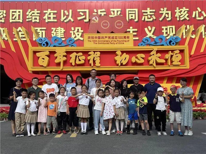 从“国民小姨妈”到“悬疑剧御用女主”:邓家佳的逆袭,太爽了